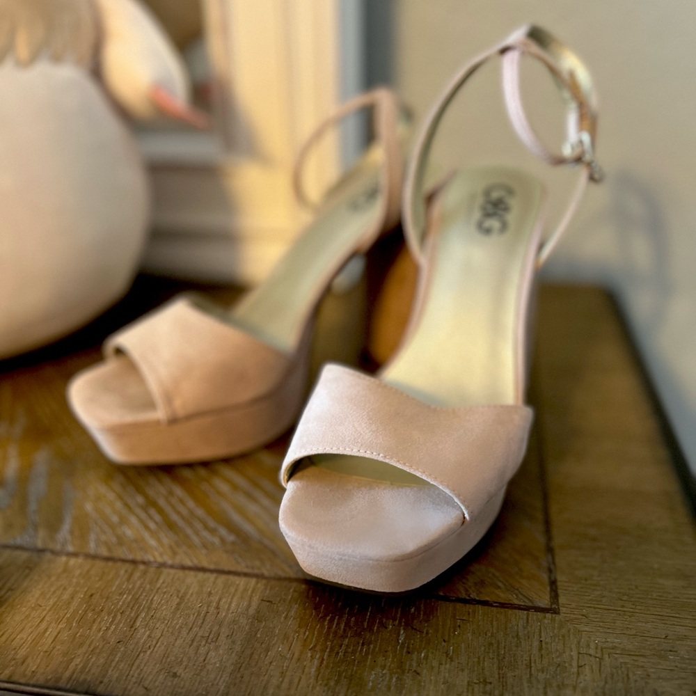 Shoes color: pale rose size 9